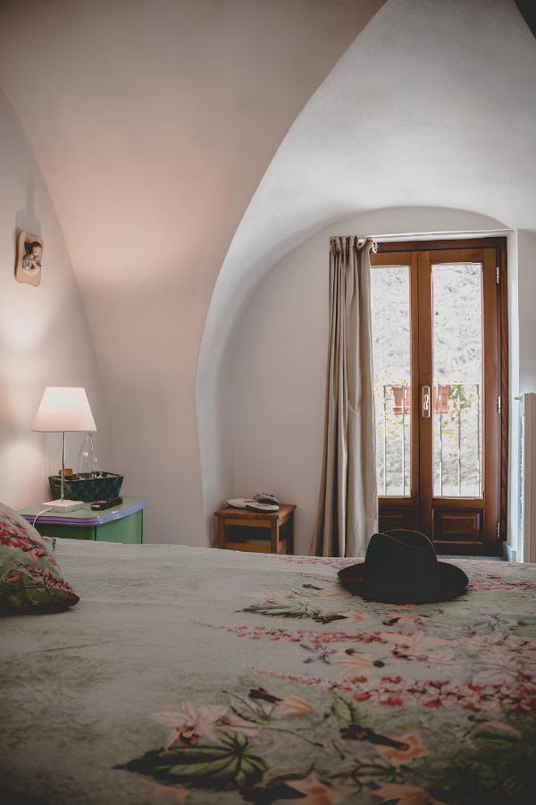 Bed & Breakfast Gabriella Exilles エクステリア 写真
